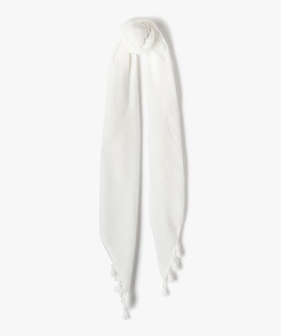 Foulard uni en maille texturée et finitions pompons femme  vue1 - GEMO 4G FEMME - GEMO