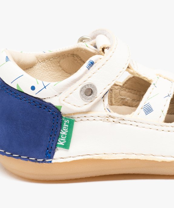 Chaussures premiers pas bébé garçon en cuir à motifs avec scratch et bout fermé - Kickers vue6 - KICKERS - GEMO