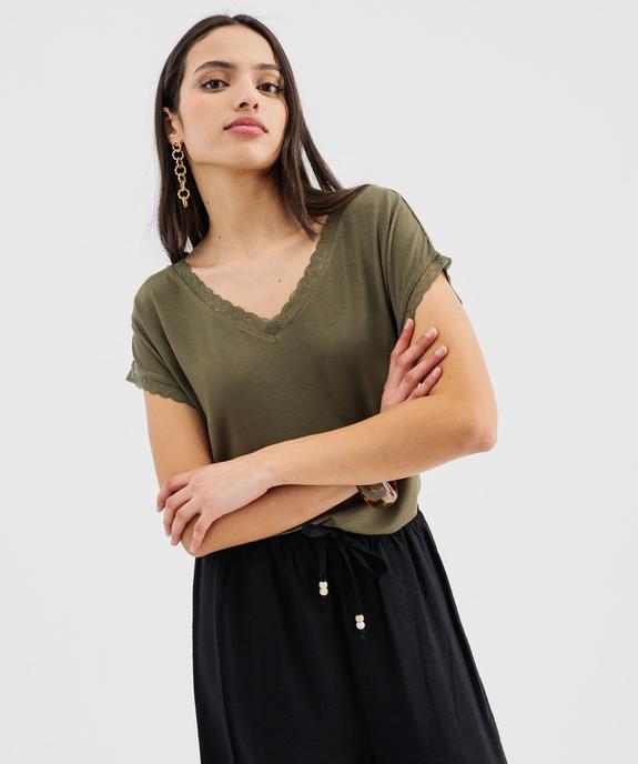 Tee-shirt à manches courtes et col V en dentelle coupe loose femme vue1 - GEMO 4G FEMME - GEMO
