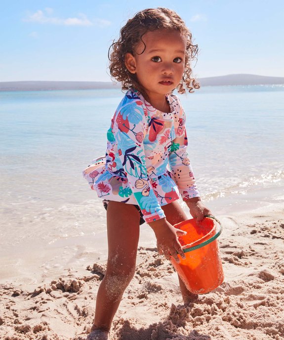 Tee-shirt anti UV bain bébé fille à motifs fleuris vue1 - GEMO(BEBE DEBT) - GEMO
