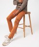 MARRON STANDARD